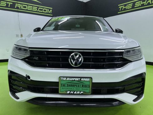 Used 2022 Volkswagen Tiguan SE R-Line FWD image 3