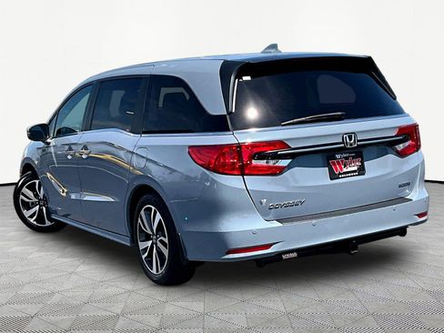Used 2024 Honda Odyssey Touring image 4