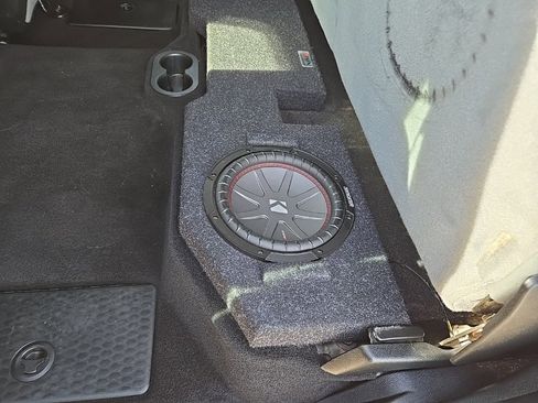 Used 2018 RAM 1500 Classic SLT image 14