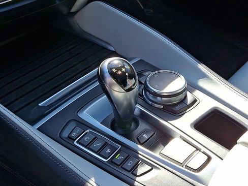 Used 2016 BMW X5 M image 12