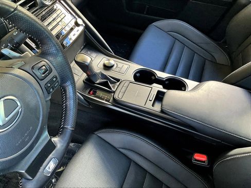 Used 2022 Lexus IS 350 F Sport AWD/4WD image 17