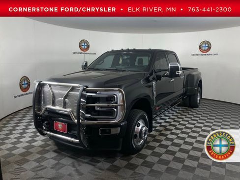 Used 2024 Ford F350 Platinum image 1