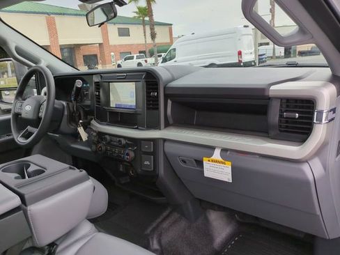 New 2026 Ford F250 XL w/ XL Chrome Package RWD image 16
