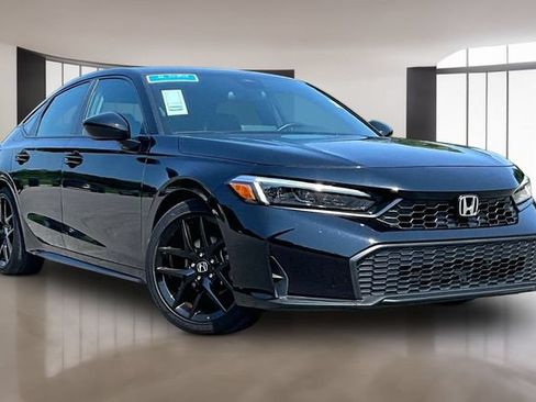 Used 2025 Honda Civic Sport image 3