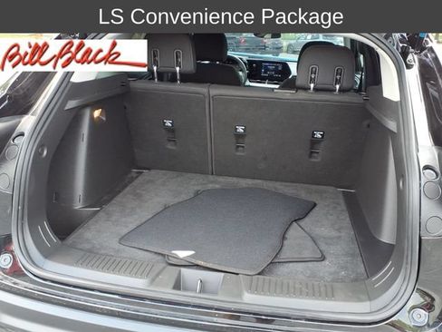 Used 2025 Chevrolet Trax LS w/ LS Convenience Package FWD image 6