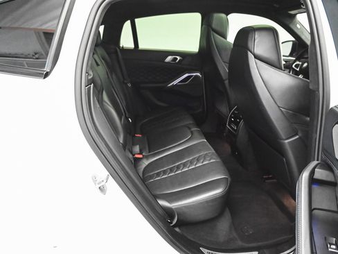 Used 2021 BMW X6 M AWD/4WD image 32