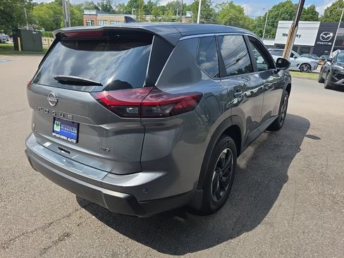Used 2026 Nissan Rogue SV AWD/4WD image 6