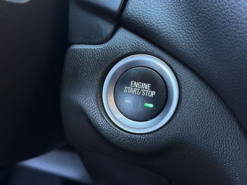 Used 2023 Chevrolet Equinox LT image 6