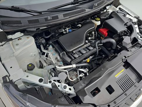 Used 2022 Nissan Rogue Sport S image 38