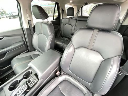 Certified 2025 Honda Pilot EX-L image 15