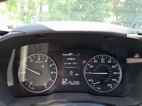 Used 2024 Subaru Crosstrek 2.0i Premium AWD/4WD image 21