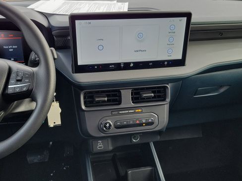 New 2026 Ford Maverick XL image 23