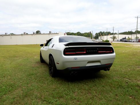Used 2015 Dodge Challenger R/T w/ Quick Order Package 22B R/T image 14