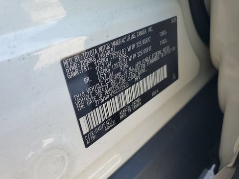 Used 2025 Toyota RAV4 XLE FWD image 24
