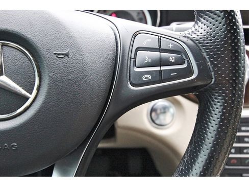 Used 2016 Mercedes-Benz CLA 250 image 12