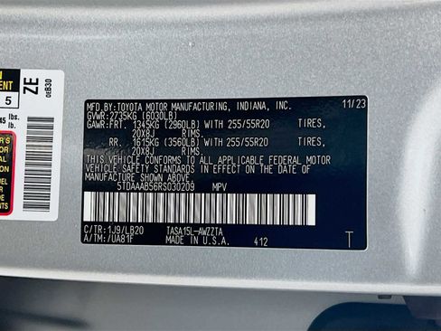 Used 2024 Toyota Grand Highlander Platinum image 34