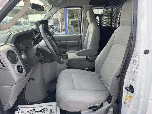 Used 2013 Ford E-150 and Econoline 150 w/ PWR Group image 6
