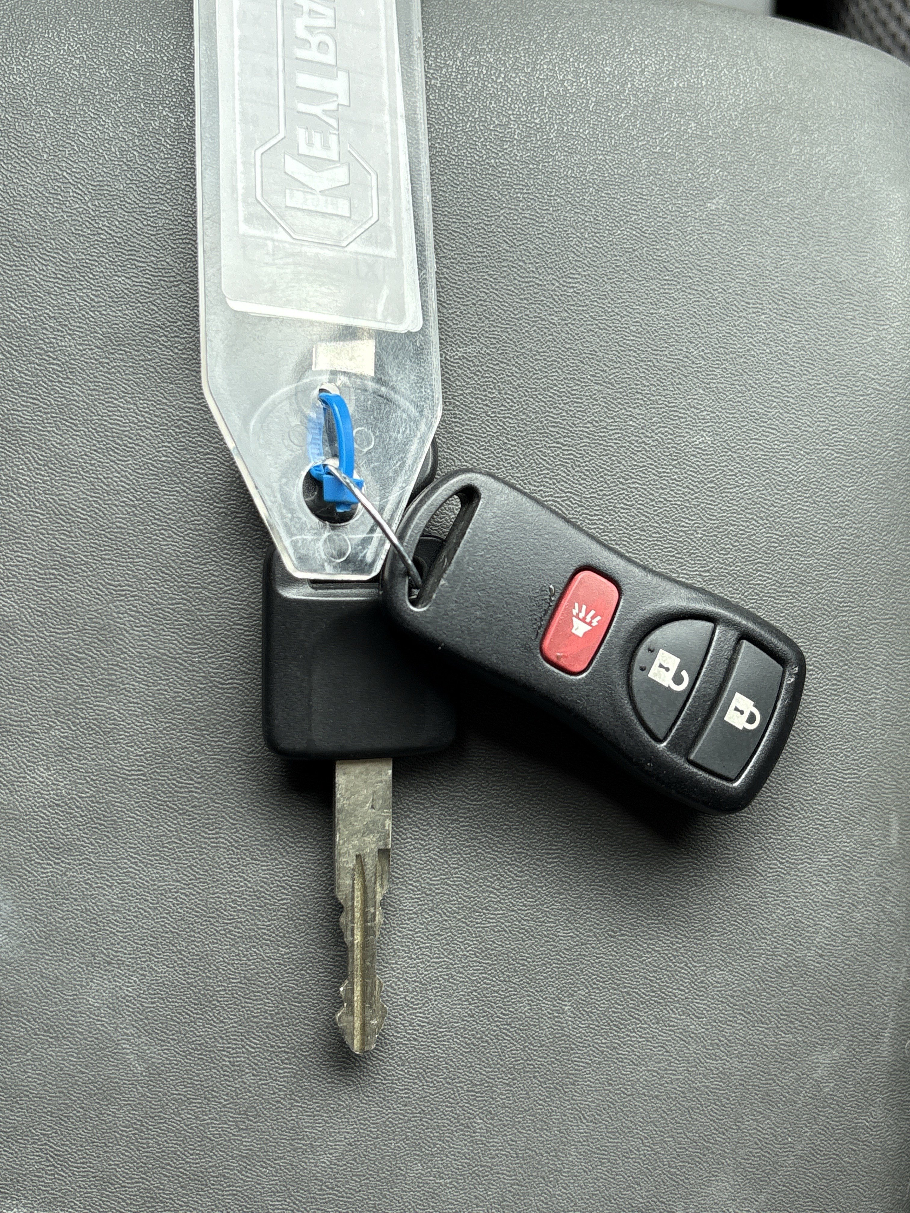 Used 2018 Nissan Frontier SV AWD/4WD image 34