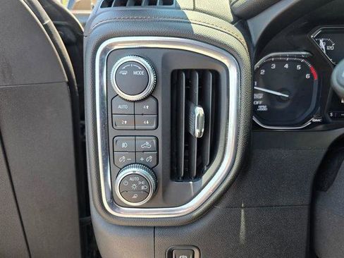 Certified 2020 GMC Sierra 1500 AT4 w/ AT4 Premium Package AWD/4WD image 32