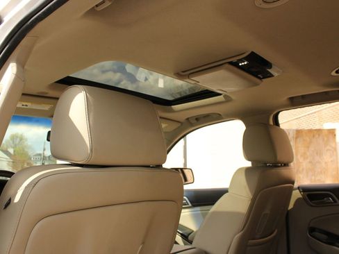 Used 2016 GMC Yukon Denali w/ Open Road Package image 16