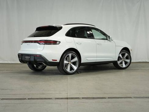 Certified 2025 Porsche Macan AWD/4WD image 7