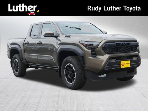 New 2026 Toyota Tacoma TRD Off-Road AWD/4WD image 1