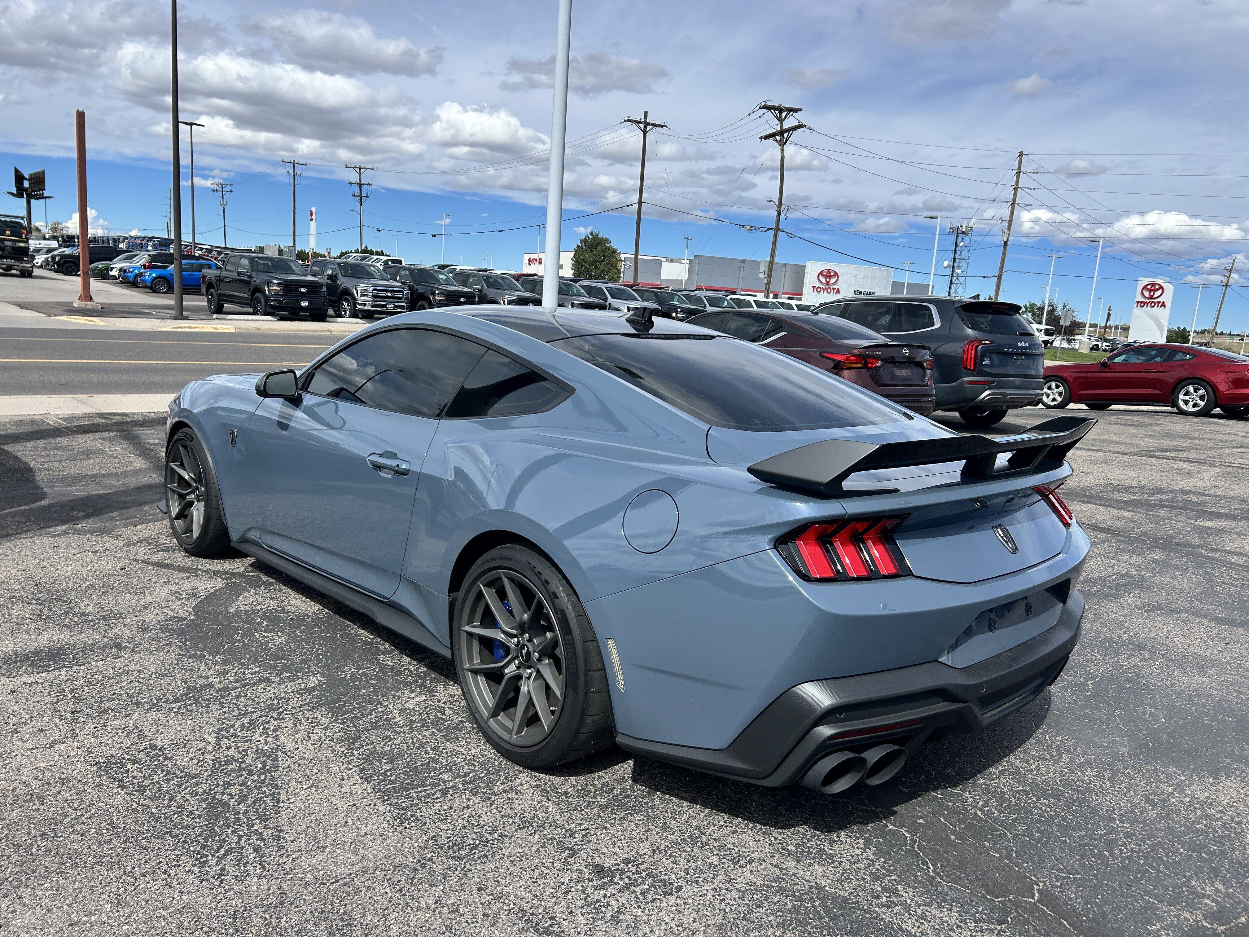 Used 2025 Ford Mustang Dark Horse w/ Dark Horse Handlin Package RWD image 3