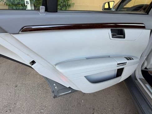 Used 2013 Mercedes-Benz S 550 image 26