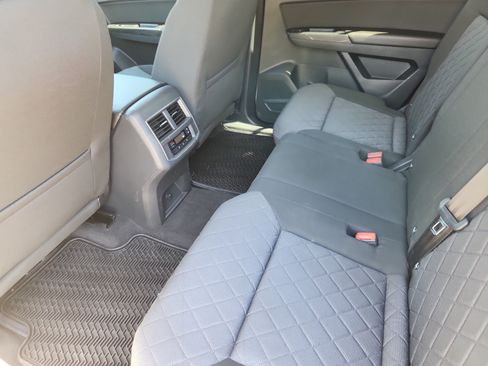 Used 2018 Volkswagen Atlas S FWD image 13