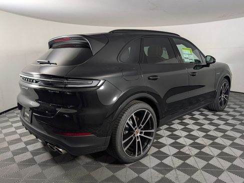 New 2026 Porsche Cayenne S AWD/4WD image 7