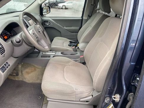 Used 2018 Nissan Frontier SV w/ Value Truck Package image 9