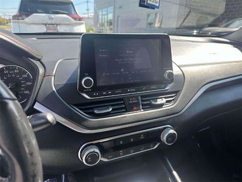 Certified 2022 Nissan Altima 2.5 SR image 29