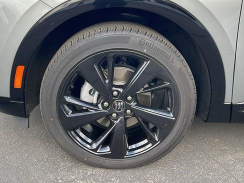 Used 2025 Buick Envision Sport Touring image 9