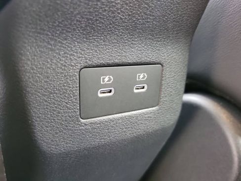 Used 2025 Nissan Kicks SR FWD image 16