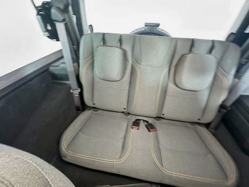 Used 2025 Jeep Wrangler Sport image 12