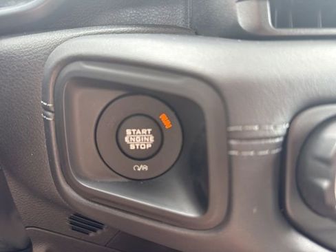 Used 2025 Jeep Wrangler Unlimited Sahara w/ Safety Group image 17