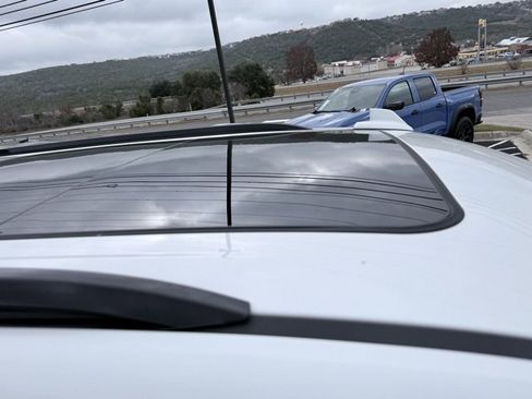 Used 2024 Cadillac Escalade Sport Platinum w/ LPO, ONYX Package image 11