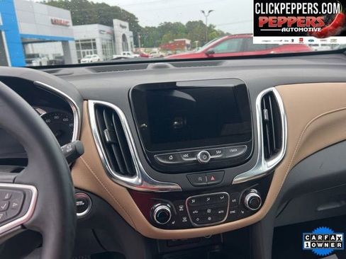 Used 2023 Chevrolet Equinox Premier AWD/4WD image 14