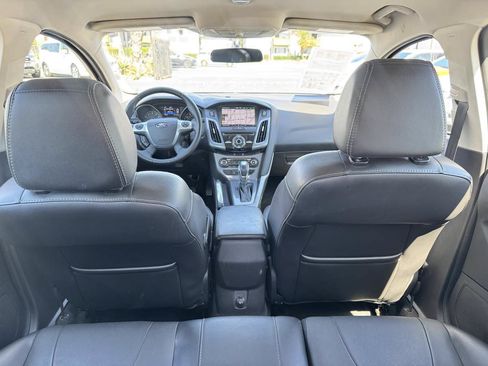 Used 2014 Ford Focus Titanium FWD image 26