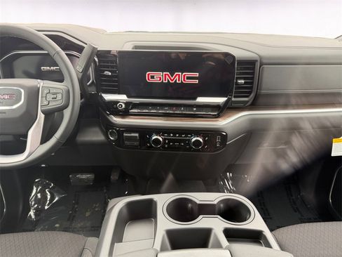 New 2026 GMC Sierra 1500 Elevation image 10