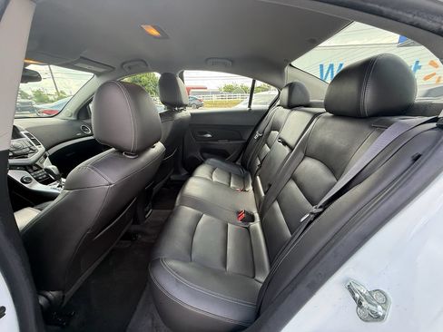 Used 2016 Chevrolet Cruze LT FWD image 19
