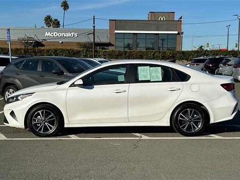 Used 2023 Kia Forte LXS image 10
