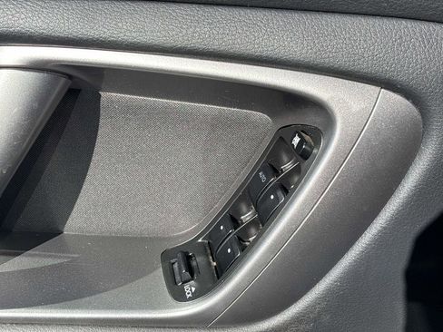 Used 2009 Subaru Outback 2.5i Special Edition image 15