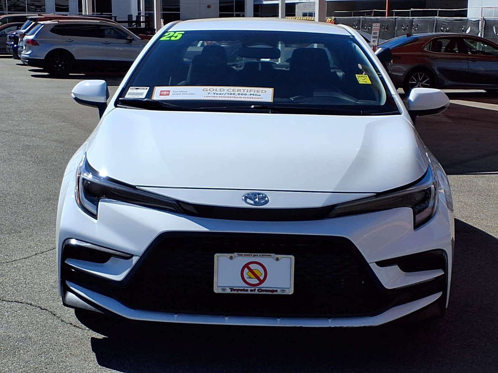 Certified 2025 Toyota Corolla SE w/ Convenience Package FWD image 2