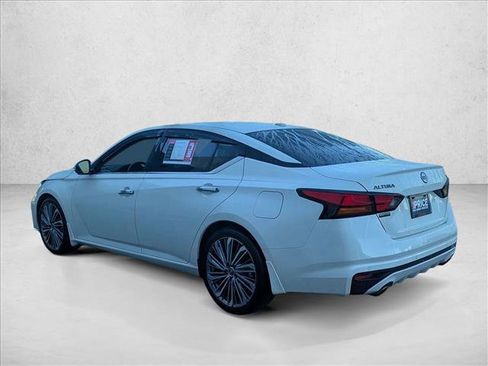 Used 2024 Nissan Altima 2.5 SL image 8