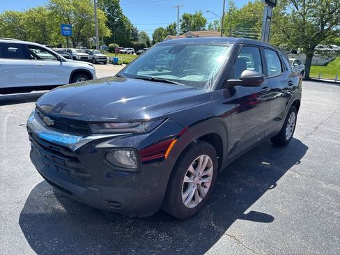 Used 2021 Chevrolet TrailBlazer LS FWD image 1