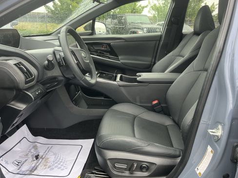 Used 2023 Subaru Solterra AWD image 18