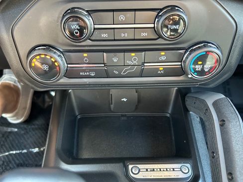 Used 2022 Ford Bronco Big Bend image 28