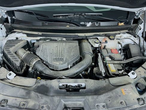 Used 2024 GMC Acadia Elevation image 32