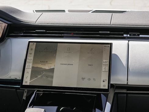 New 2026 Land Rover Range Rover Sport SE AWD/4WD image 23